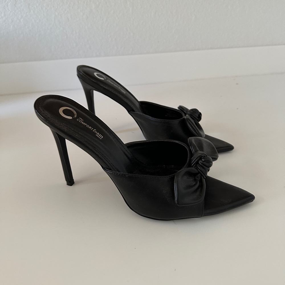 Black Bow Heels